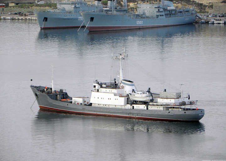 Small intelligence ship "Ekwator" 