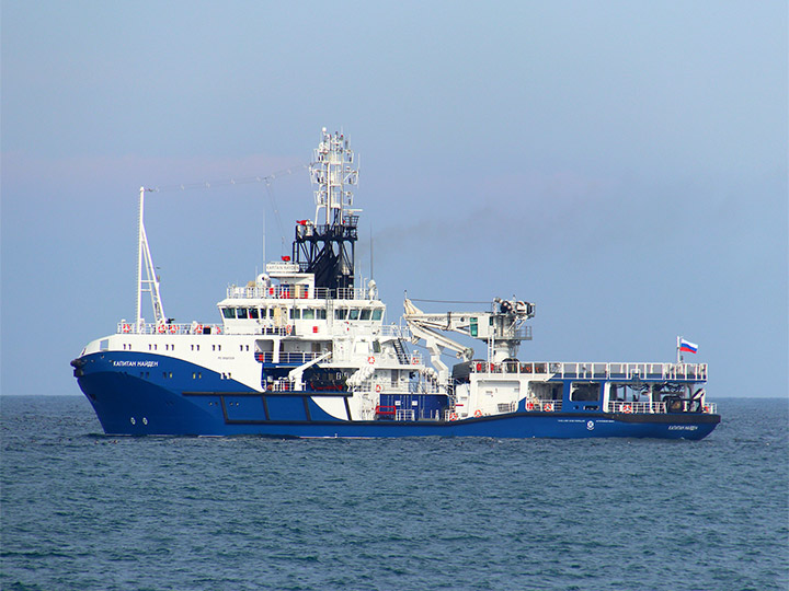 Seagoing Tug Kapitan Nayden on sea trials