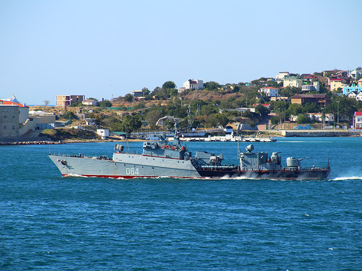 RFS 064 Muromets, an Grisha Class ASW corvette, at the Sevastopol Harbor