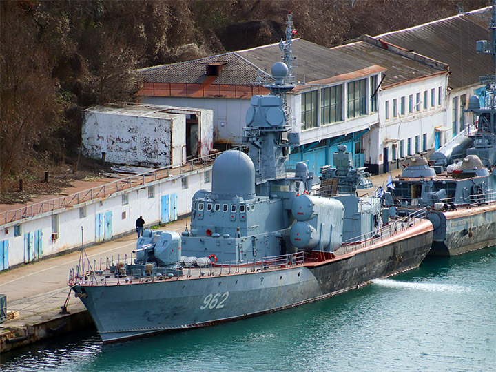 Missile Corvette Shuya with Pantsir-M CIWS, Black Sea Fleet