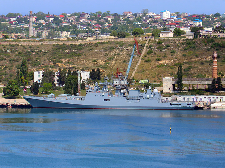 Frigate Admiral Essen of the Russian Black Sea Fleet in Sevastopol Bay