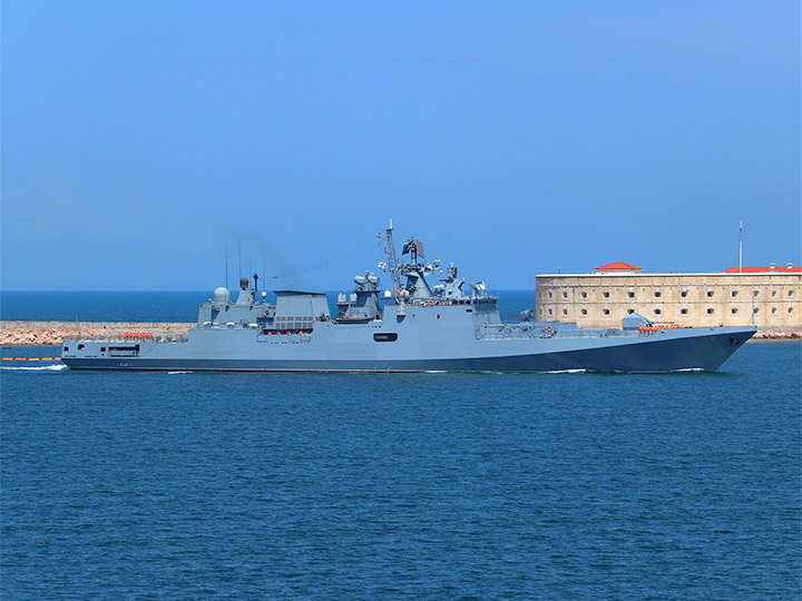 Frigate Admiral Makarov of the Black Sea Fleet of the Russian Federation returns to Sevastopol