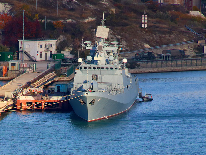 RFS Admiral Makarov, an Admiral Grigorovich-class frigate at the refuel pier in Sevastopol Bay
