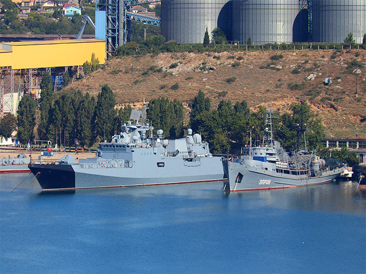 Frigate Admiral Makarov and rescue vessel EPRON of the Black Sea Fleet of the Russian Federation