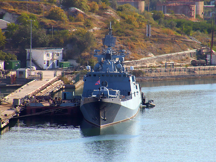 Admiral Makarov frigate of the Black Sea Fleet on fuel bunkering