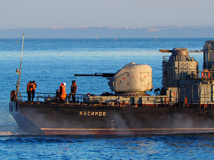 Корабельная артустановка АК-176 на МПК "Касимов" Черноморского флота