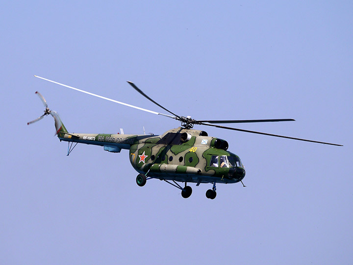 Вертолет Ми-8 Морской авиации Черноморского флота "40 желтый"
