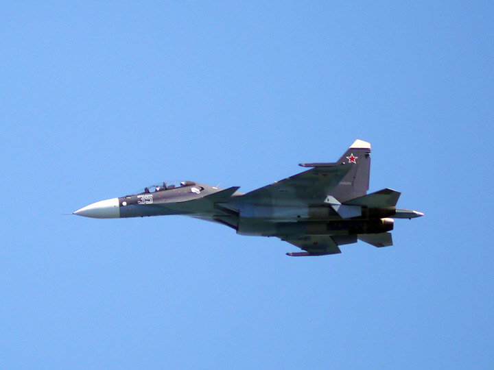 Многоцелевой истребитель Су-30СМ ЧФ РФ, бортовой "35 синий"