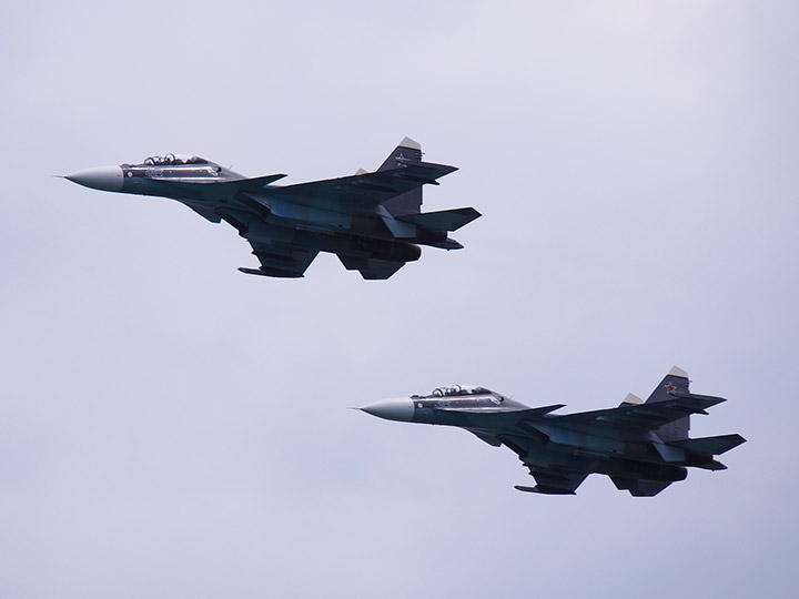 Многоцелевые истребители Су-30СМ Морской авиации ЧФ РФ