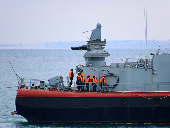 ЗРАК "Панцирь-М" на ракетном катере "Шуя" Черноморского флота
