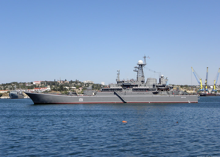 Большой десантный корабль "Азов"