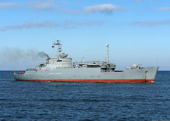 Морской транспорт вооружения "Генерал Рябиков"