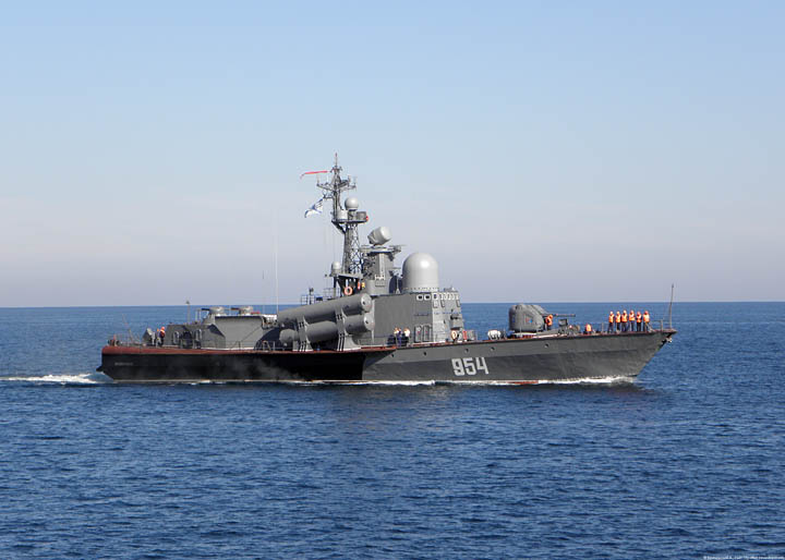 Missile boat "Ivanovets"
