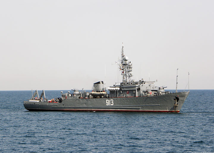 Seagoing Minesweeper "Kovrovets"