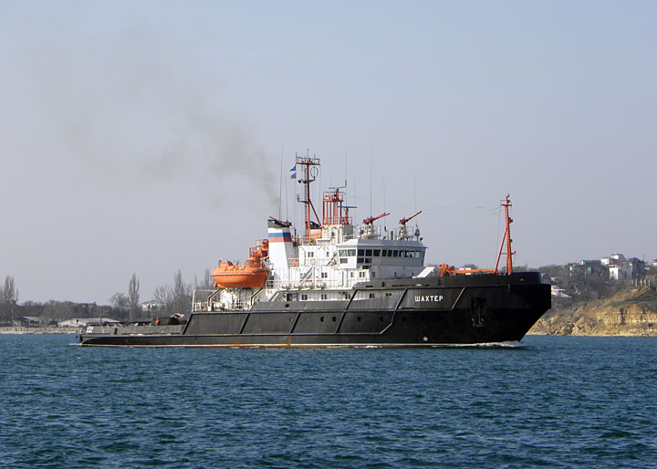 Rescue Tug "Shakhter"