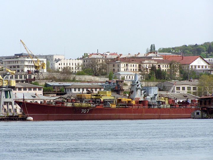 Большой противолодочный корабль "Очаков" в Стамбуле