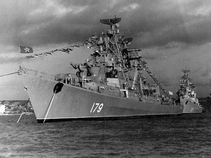 Большой противолодочный корабль "Проворный" Черноморского Флота