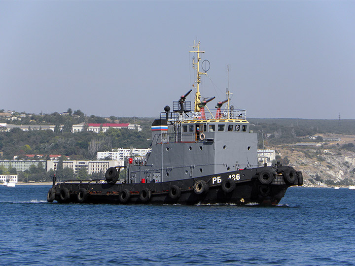 "РБ-136" в бухте Севастополя