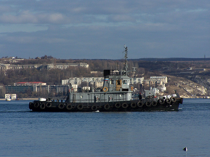 Рейдовый буксир "РБ-296" Черноморского флота