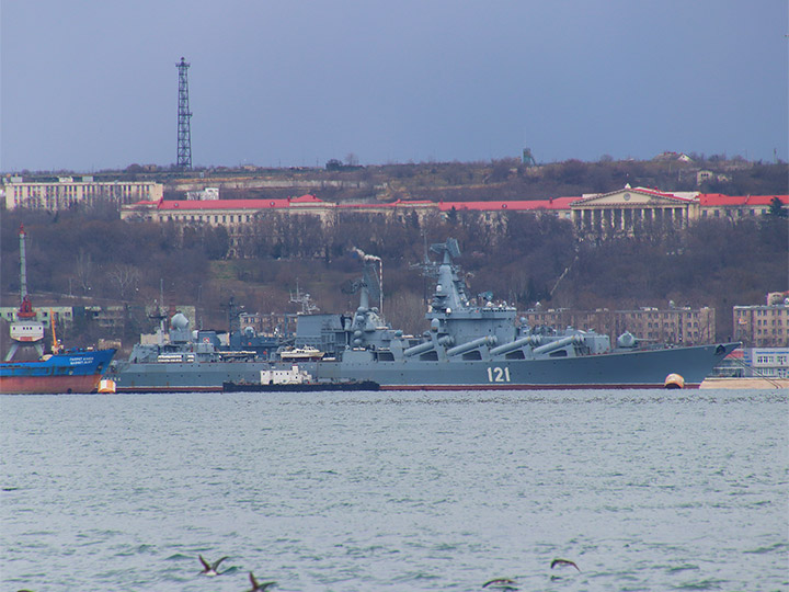 jGuided missile cruiser Moskva of the Black Sea Fleet in Sevastopol Harbor