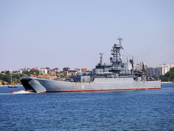 Высадка десанта на плав с БДК "Азов" Черноморского флота