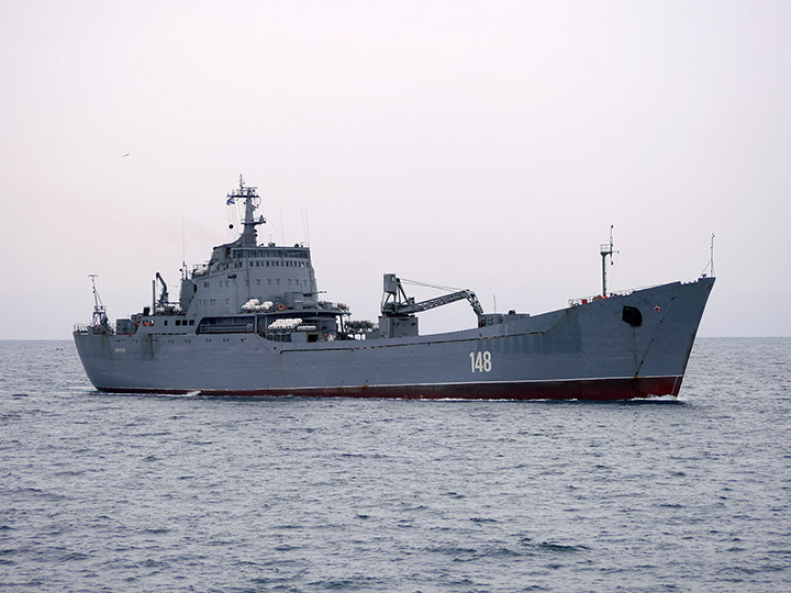 Большой десантный корабль "Орск" Черноморского флота