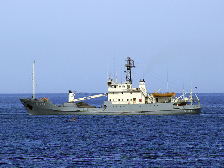 Буксировка гидрографического судна "ГС-402" Черноморского флота