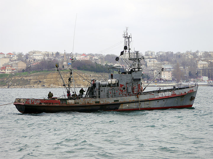 Большой гидрографический катер "БГК-889" Черноморского флота