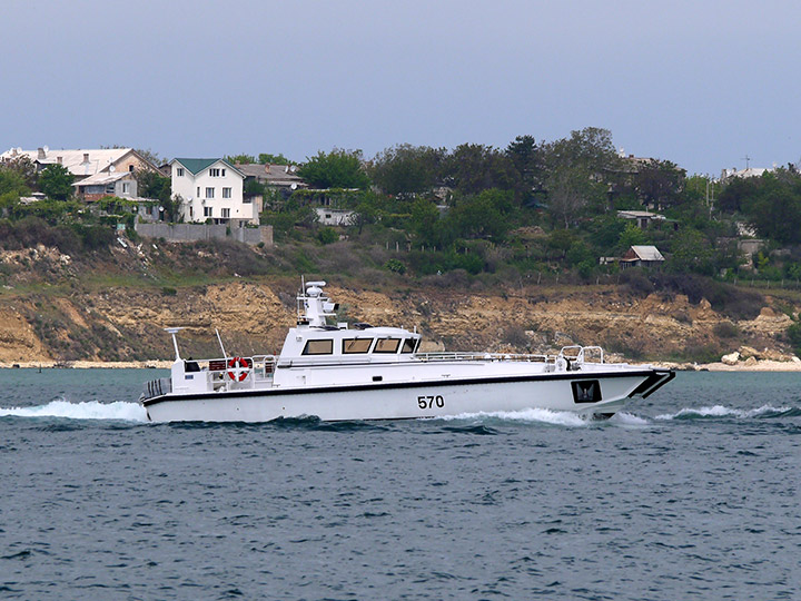 Противодиверсионный катер "П-835" Черноморского флота на ходу