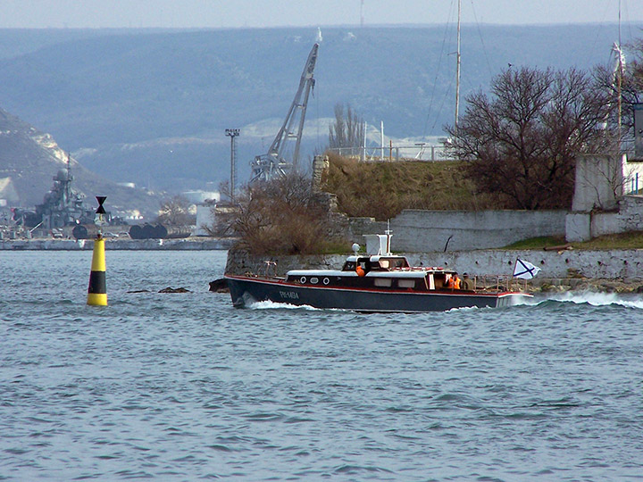 Рейдовый катер "РК-1494" Черноморского Флота