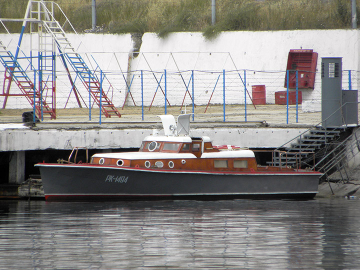 Рейдовый катер "РК-1494" Черноморского флота РФ