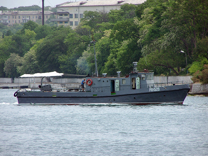 Рейдовый катер "РК-1529" Черноморского флота РФ