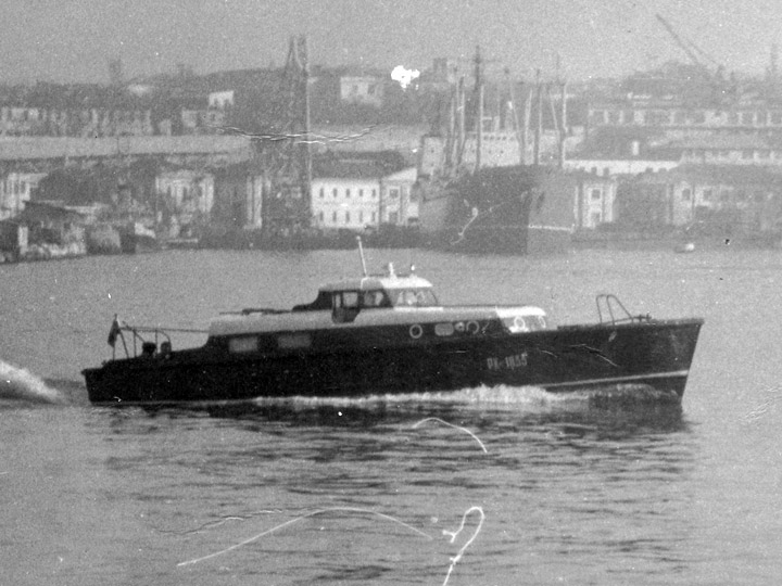 Рейдовый катер "РК-1835" Черноморского Флота