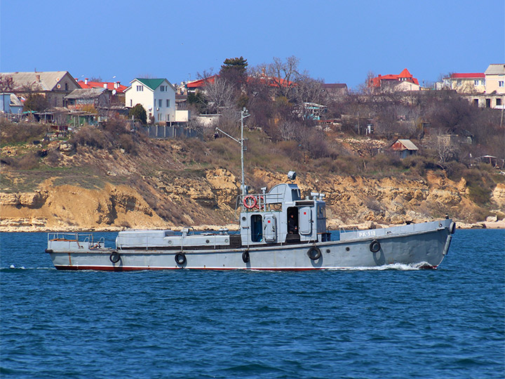 Рейдовый катер РК-518 Черноморского флота России проекта 376