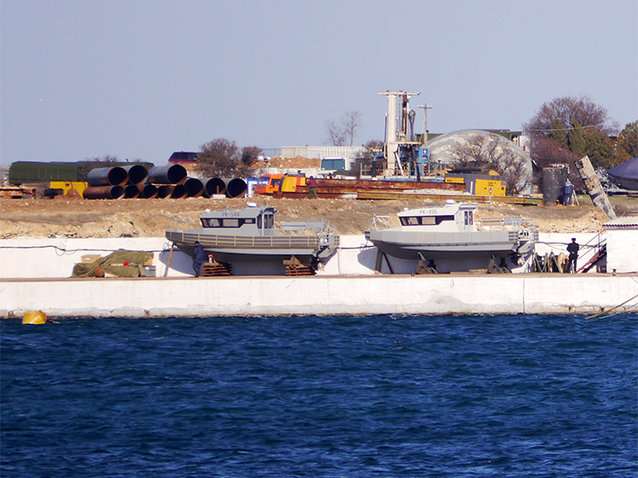 Рейдовые катера РК-544 и РК-496 Черноморского флота