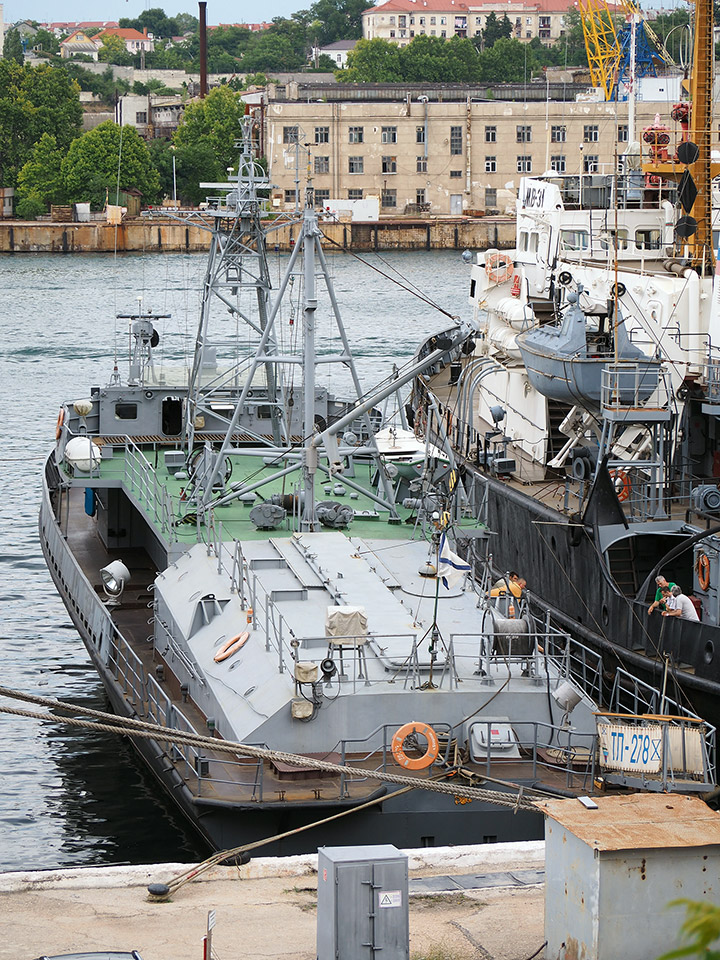 Катер-торпедолов"ТЛ-278" в Севастопольской бухте