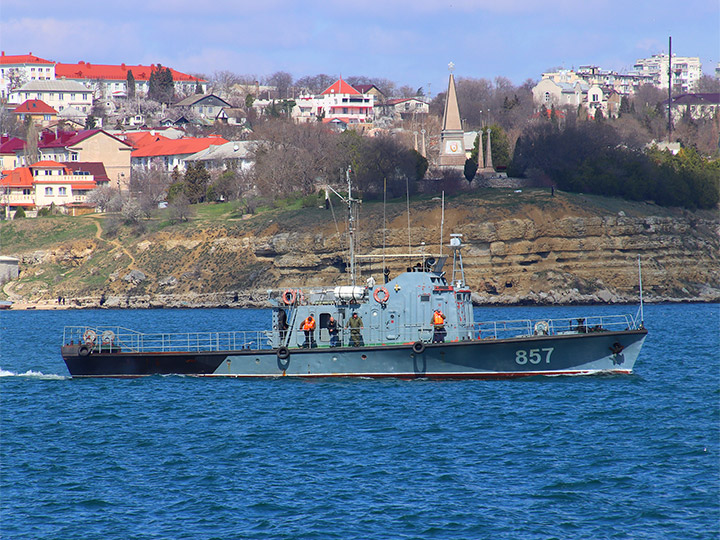 Катер-торпедолов ТЛ-857 ЧФ РФ на ходу