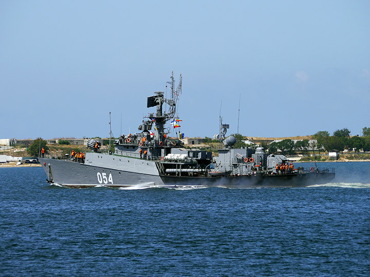 Малый противолодочный корабль "Ейск" Черноморского флота, Севастополь