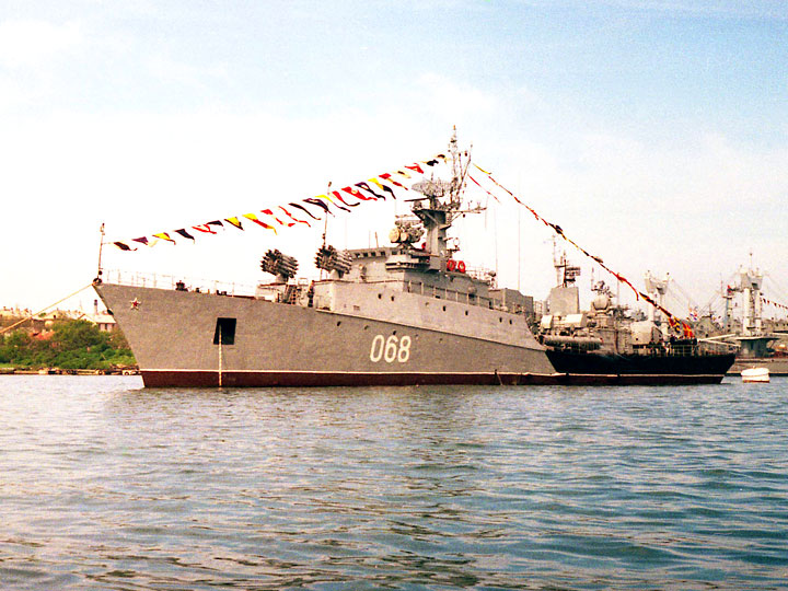 Малый противолодочный корабль "МПК-52" Черноморского Флота 