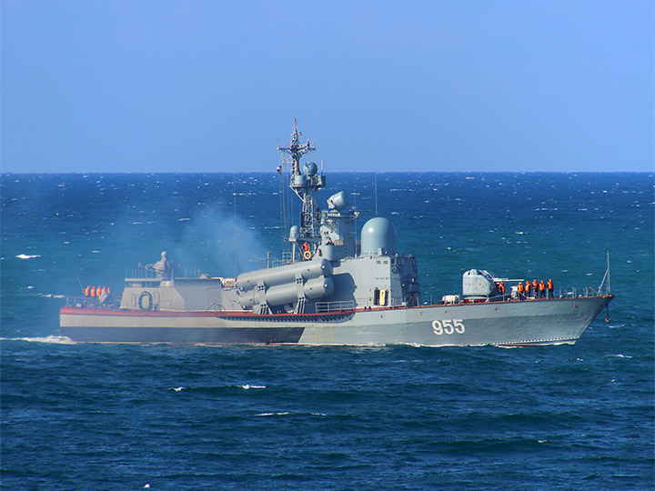 RFS R-60, an Tarantul-III Mod Class missile corvette returns to Sevastopol Harbor after exercise
