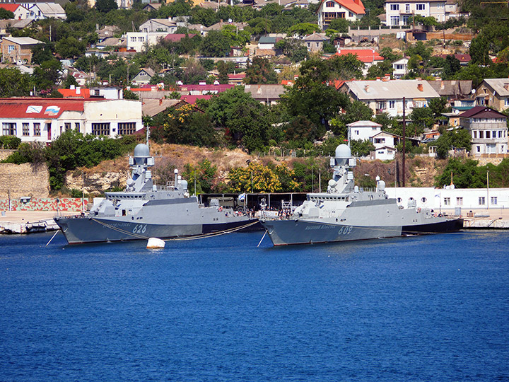 Missile Corvettes Orekhovo-Zuevo (626) and Vyshny Volochyok (609) in Sevastopol