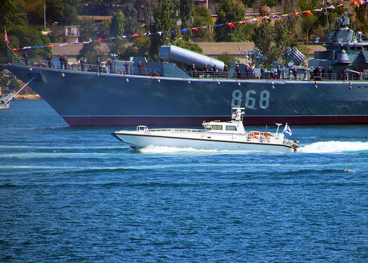 Противодиверсионный катер П-835