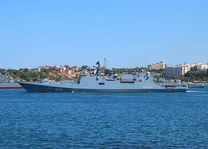Фрегат "Адмирал Эссен"