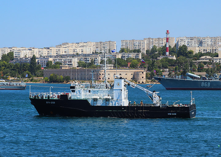 Большой гидрографический катер БГК-2190 "Юрий Белов"