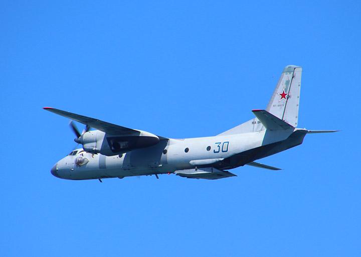 Военно-транспортный самолет Ан-26 Морской авиации Черноморского флота, регистрационный RF-46878