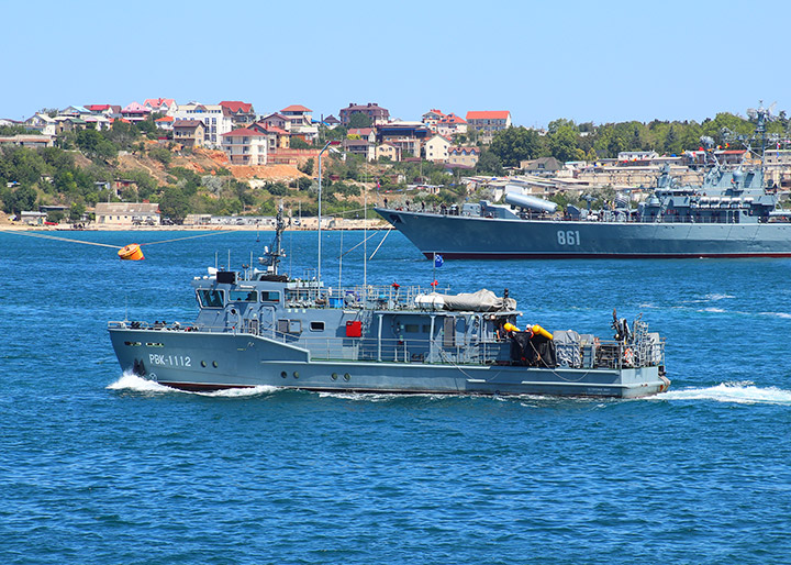 Рейдовый водолазный катер РВК-1112