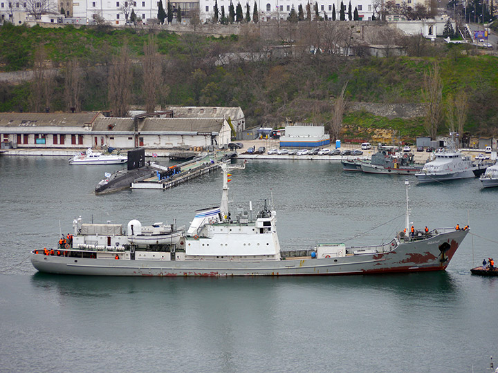 Intelligence Ship Ekwator, Black Sea Fleet