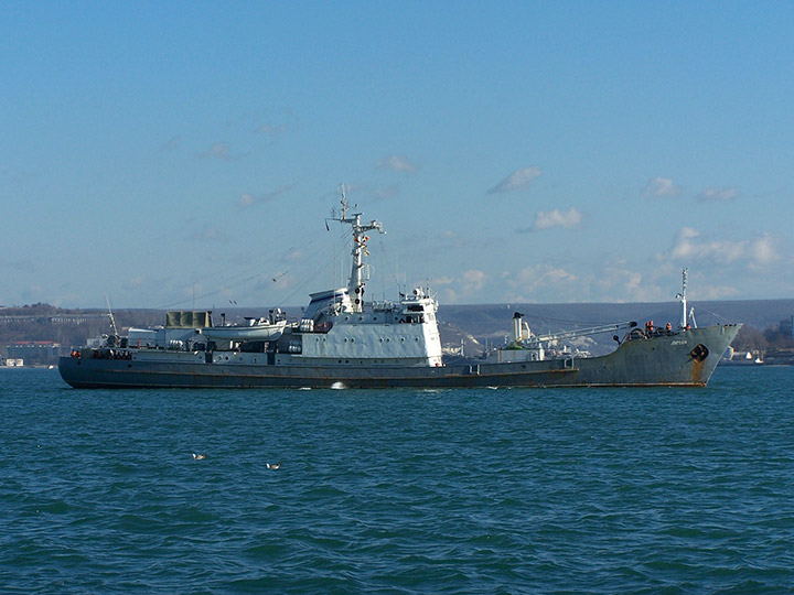 Разведывательный корабль "Лиман" Черноморского флота