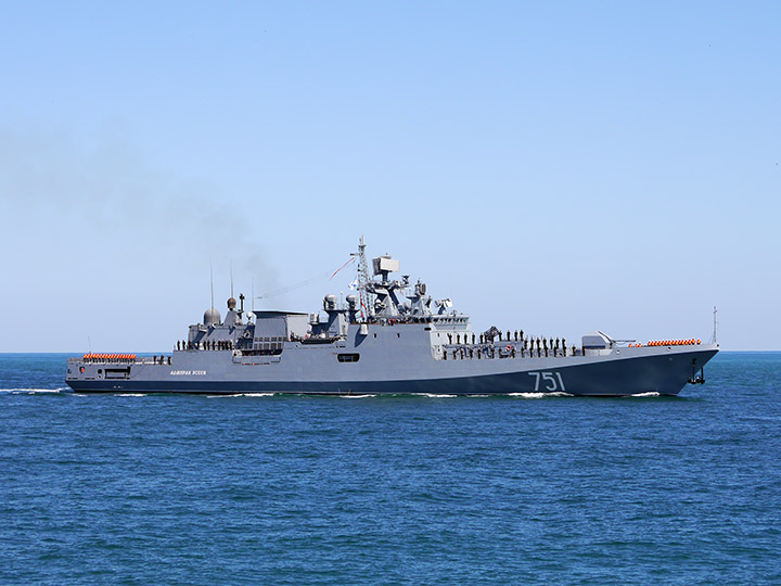 Сторожевой корабль "Адмирал Эссен" Черноморского флота