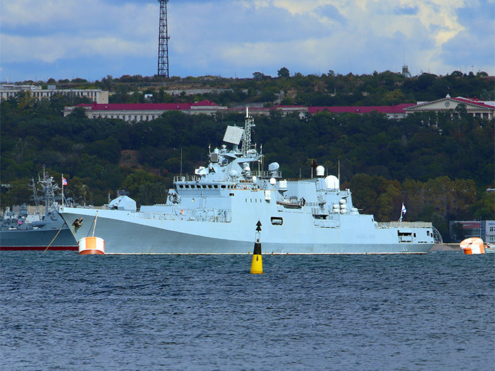 Frigate Admiral Essen of the Black Sea Fleet of the Russian Federation in Sevastopol Bay